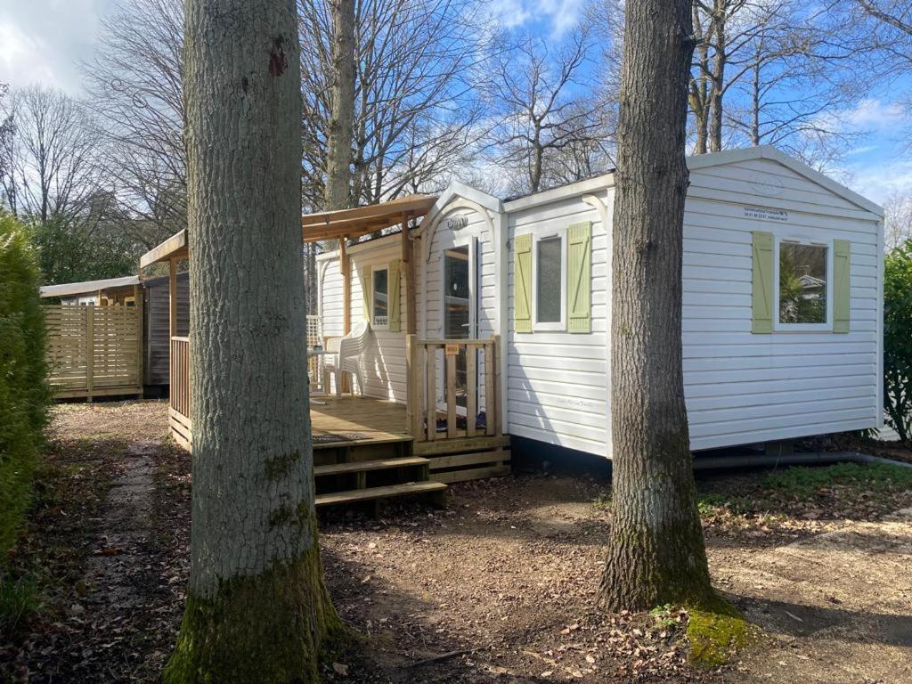 Mobil-Home Au Parc Des Roches Saint-Cheron Exterior photo
